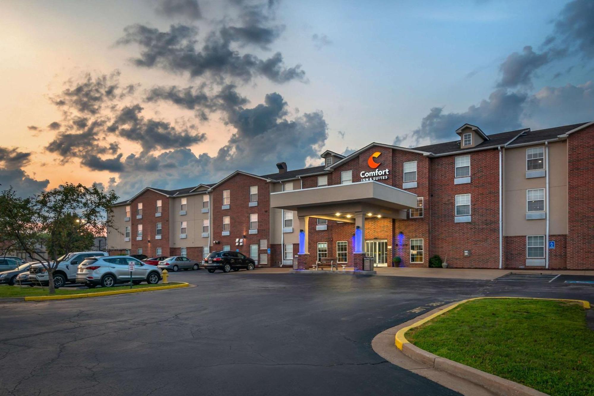 Comfort Inn & Suites St Louis - Chesterfield Exterior foto